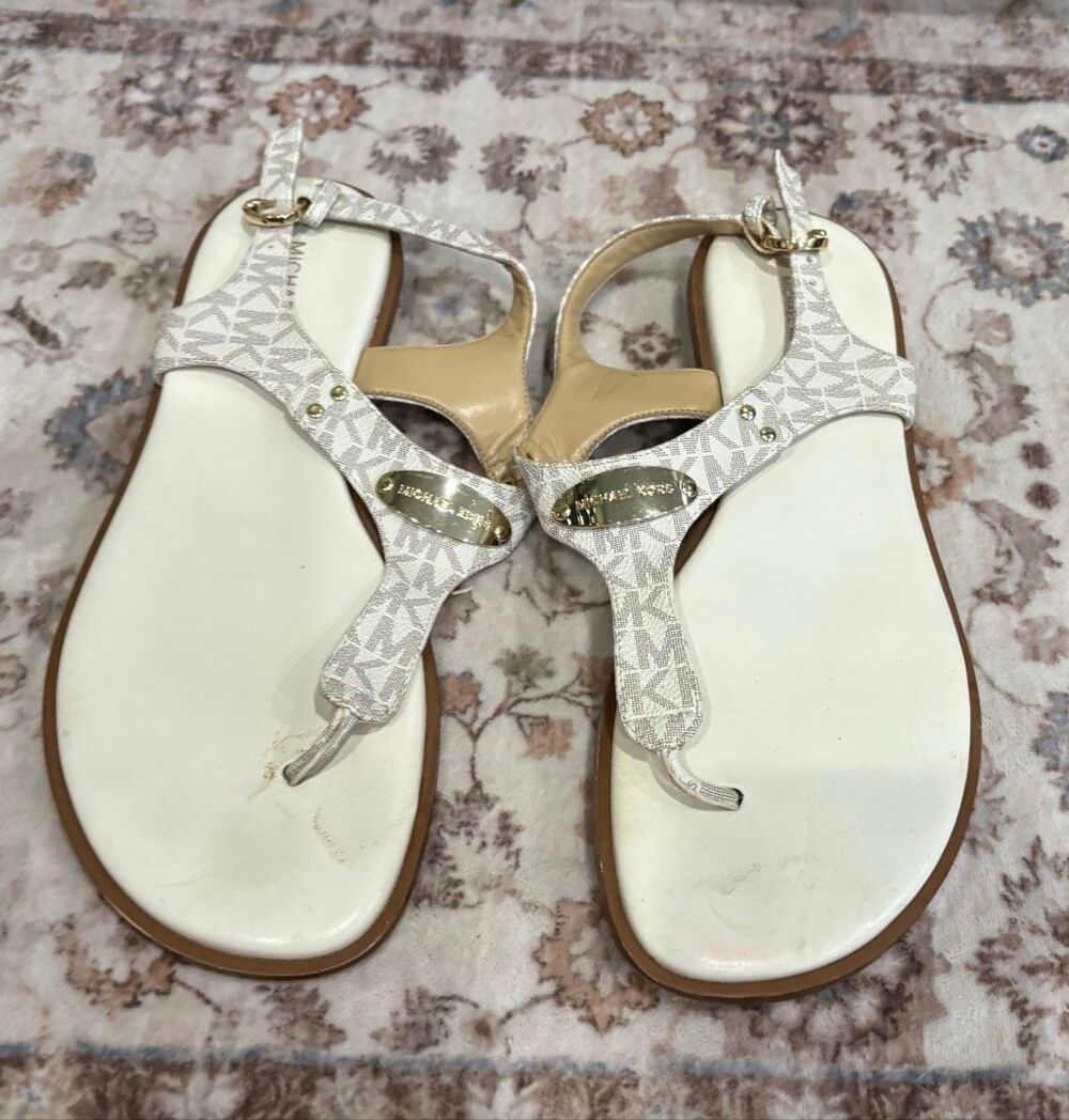 Michael Kors Womens Plate Logo T-Strap Flat Sandal Slingback White Gold Size 9M
